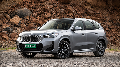 BMW iX1 LWB